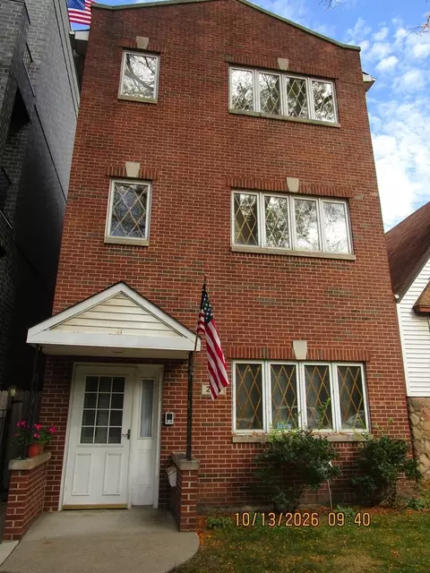 2148 W Foster Ave, Chicago, IL 60625