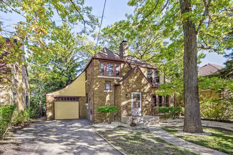 1006 Rogers Ct, Waukegan, IL 60085