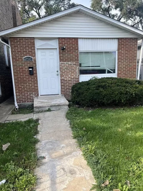 6750 S Racine Ave, Chicago, IL 60636