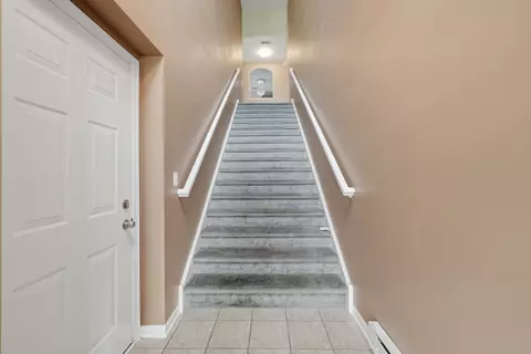 Entry Way - 10235 Mulberry Ln #E, Bridgeview, IL 60455 photo 1 of 3