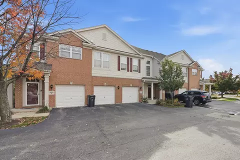 Exterior - 10235 Mulberry Ln #E, Bridgeview, IL 60455 photo 2 of 5