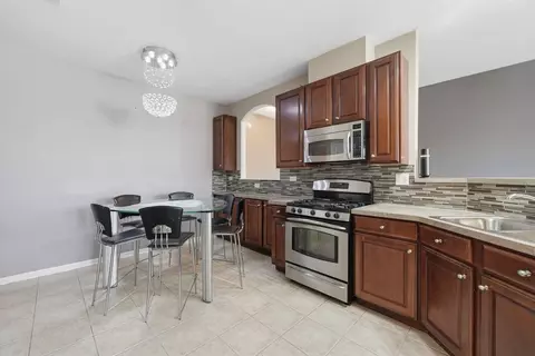 Kitchen - 10235 Mulberry Ln #E, Bridgeview, IL 60455 photo 1 of 3