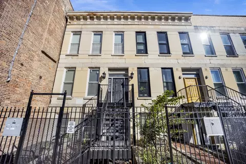 1003 S Racine Ave, Chicago, IL 60607