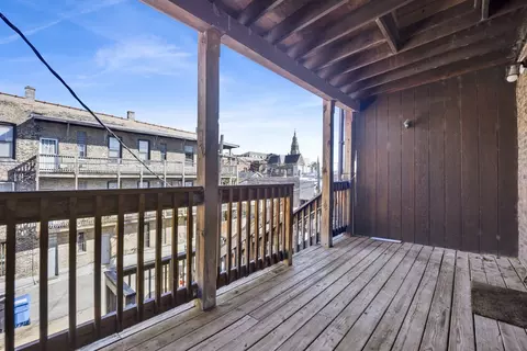 Exterior - 1003 S Racine Ave, Chicago, IL 60607 photo 2 of 3
