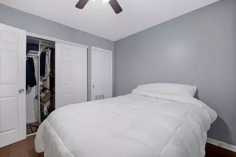 Bedroom - 1003 S Racine Ave, Chicago, IL 60607 photo 3 of 3