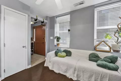 Other - 1003 S Racine Ave, Chicago, IL 60607 photo 1 of 2