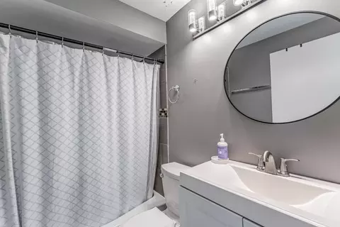 Bath - Undisclosed, Chicago, IL 60638 photo 1 of 1