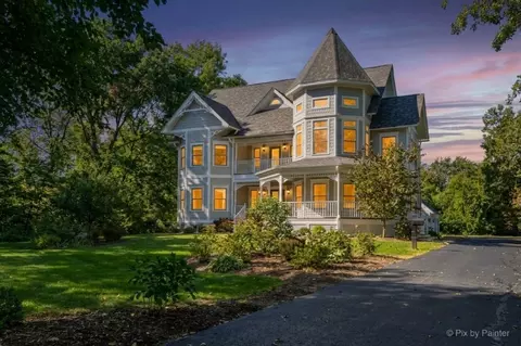 39 W632 Bolcum Rd, Saint Charles, IL 60175