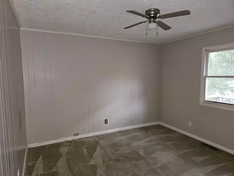 Bedroom - 19346 Galatia Post Rd, Marion, IL 62959 photo 2 of 4