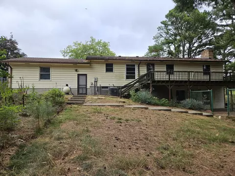 Exterior - 19346 Galatia Post Rd, Marion, IL 62959 photo 8 of 10
