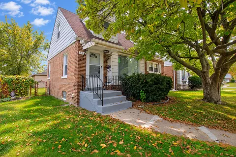 117 163rd St, Calumet City, IL 60409