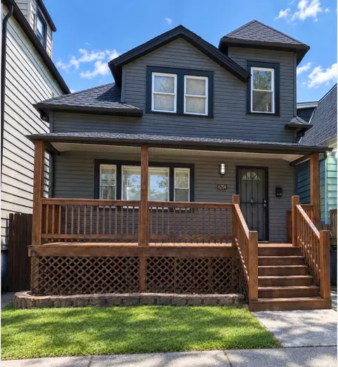 8204 S Muskegon Ave, Chicago, IL 60617
