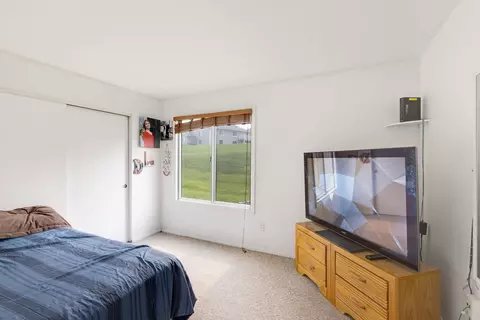 Bedroom - 508 Waters Edge Dr #D, Mchenry, IL 60050 photo 1 of 3