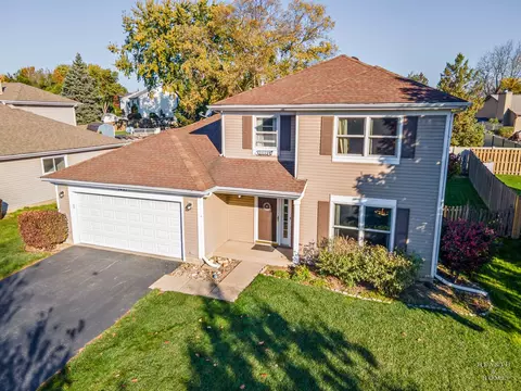 1453 Bridgedale Rd, Crystal Lake, IL 60014