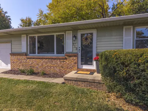 Exterior - 713 Lara Rd, Normal, IL 61761 photo 3 of 9