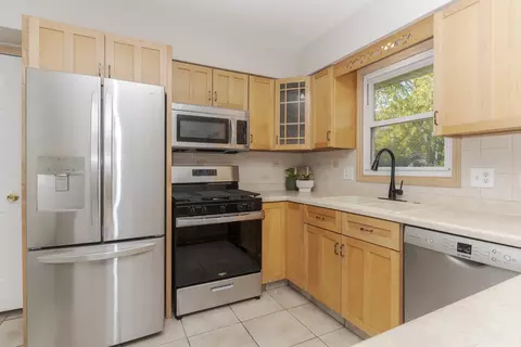Kitchen - 713 Lara Rd, Normal, IL 61761 photo 3 of 4