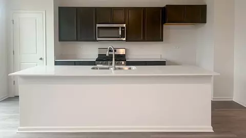 Kitchen - 13519 S Mesa Dr, Plainfield, IL 60544 photo 4 of 8
