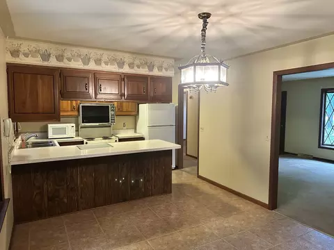 Kitchen - 4850 Mill Rd, Oswego, IL 60543 photo 1 of 2