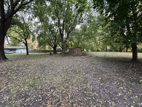 Exterior - 4850 Mill Rd, Oswego, IL 60543 photo 6 of 6