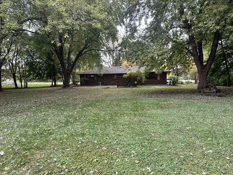 Exterior - 4850 Mill Rd, Oswego, IL 60543 photo 3 of 6