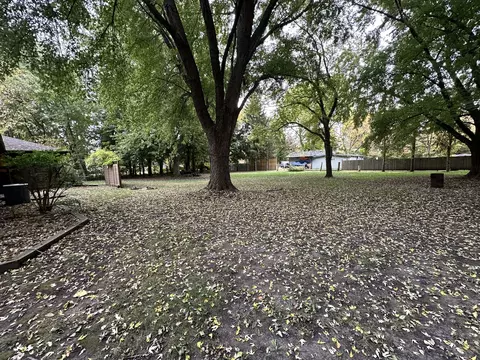 Exterior - 4850 Mill Rd, Oswego, IL 60543 photo 5 of 6
