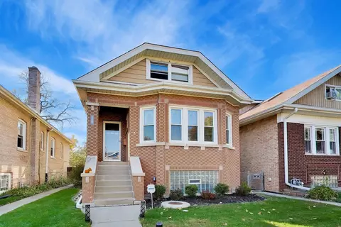 2734 Wesley Ave, Berwyn, IL 60402
