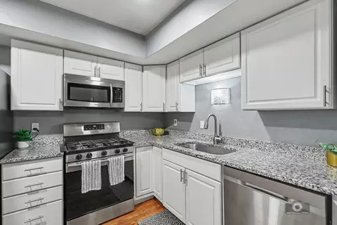 Kitchen - 1478 Elder Dr #0, Aurora, IL 60506 photo 2 of 2