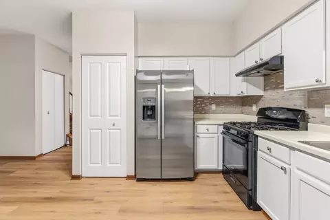 Kitchen - 21212 Duncan Ct, Plainfield, IL 60544 photo 2 of 3