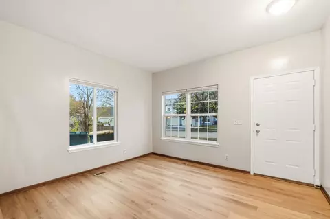 Living - 21212 Duncan Ct, Plainfield, IL 60544 photo 2 of 9