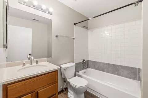 Bath - 21212 Duncan Ct, Plainfield, IL 60544 photo 1 of 3