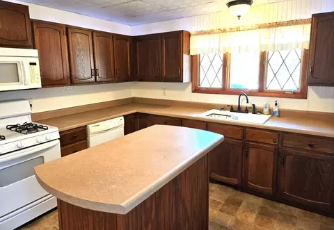 Kitchen - 2230 N 1200 Ave, Camp Point, IL 62320 photo 1 of 3