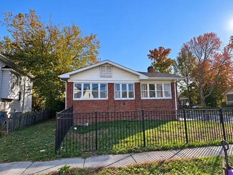 Exterior - 116 Mcfall St, Benton, IL 62812 photo 3 of 7