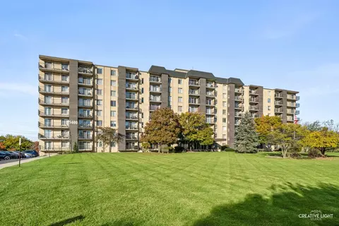 5400 Walnut Pl #311, Downers Grove, IL 60515