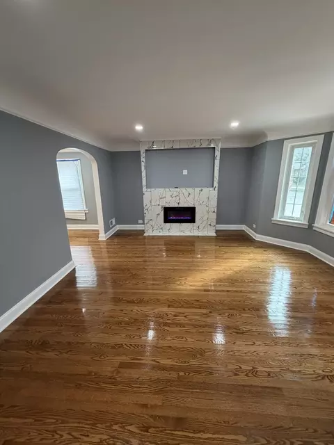 9257 S Throop St, Chicago, IL 60620