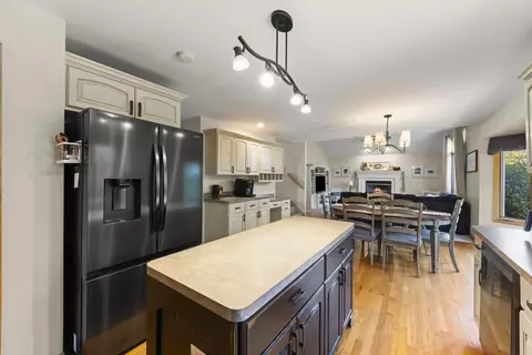 Kitchen - 24508 Brooklands Ln, Plainfield, IL 60585 photo 4 of 4