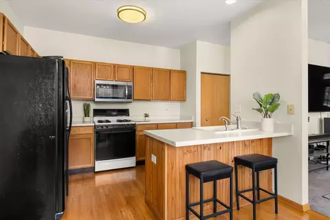 Kitchen - 2215 Dalewood Ct, Plainfield, IL 60586 photo 1 of 3