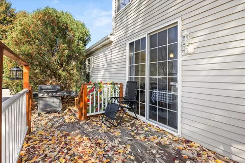 Exterior - 2215 Dalewood Ct, Plainfield, IL 60586 photo 8 of 10