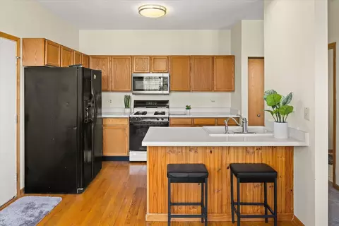 Kitchen - 2215 Dalewood Ct, Plainfield, IL 60586 photo 2 of 3
