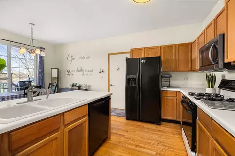 Kitchen - 2215 Dalewood Ct, Plainfield, IL 60586 photo 3 of 3
