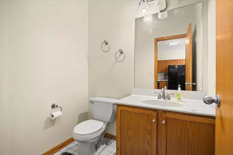 Bath - 2215 Dalewood Ct, Plainfield, IL 60586 photo 1 of 4