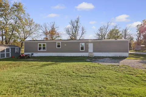 1104 Madison Ave, Sandoval, IL 62882