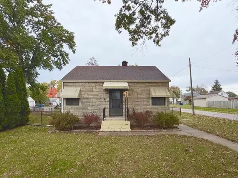 2804 Mckinley Ave, Davenport, IA 52802