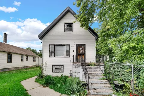 9952 S Vincennes Ave, Chicago, IL 60643