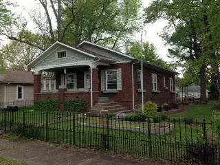 1302 Maple, Murphysboro, IL 62966 photo 1