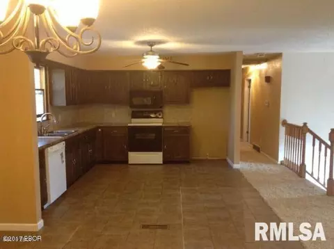 805 Townsend Ct, Steeleville, IL 62288 photo 5