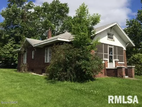 603 N Victor St, Christopher, IL 62822 photo 1