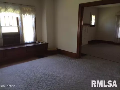 603 N Victor St, Christopher, IL 62822 photo 8