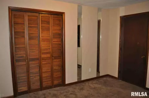 11795 E Violet Rd, Mount Vernon, IL 62864 photo 12