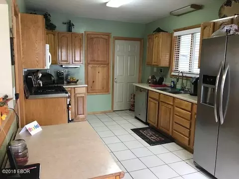2137 Edith, Murphysboro, IL 62966 photo 4