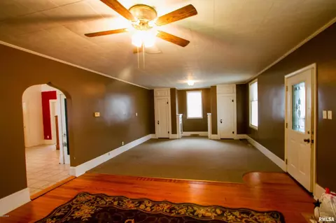 410 1st St, Carmi, IL 62821 photo 4
